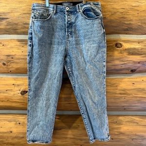 Torrid Acid Wash Button Fly Skinny Cropped Jeans 18 Short